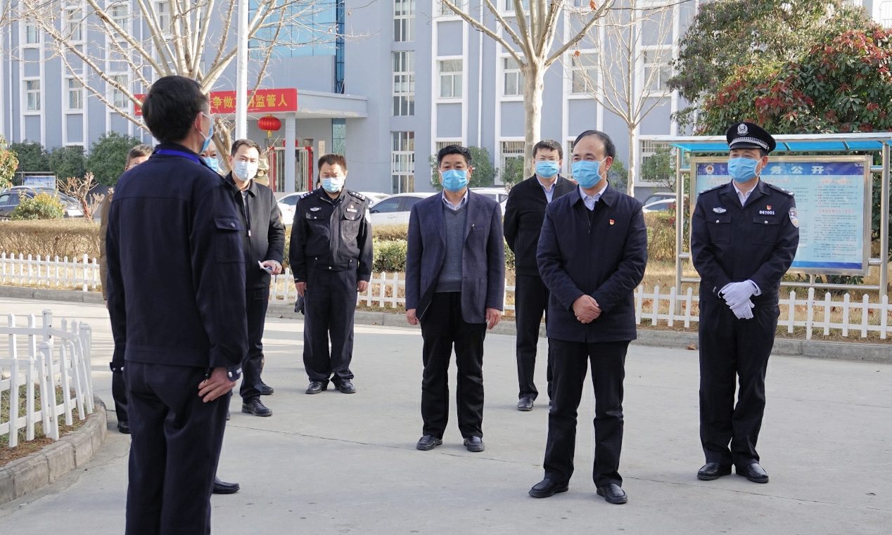 冯芳喜到市监狱、市看守所调研时指出  <br> 提高思想认识 加强内部防控   凝聚众志成城的战“疫”力量